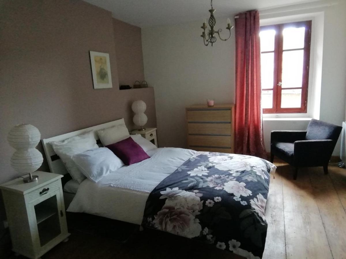 Aux Douces Nuits De Rivel Bed and Breakfast Εξωτερικό φωτογραφία